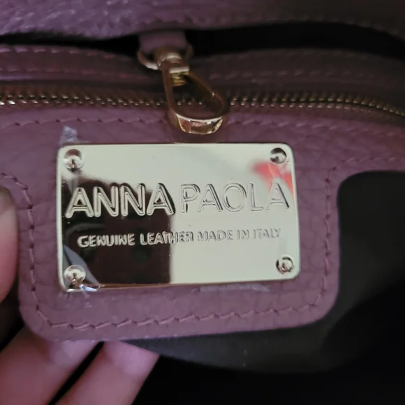 Chic Pink Crossbody Bag (Leather) - Picture 2 of 2